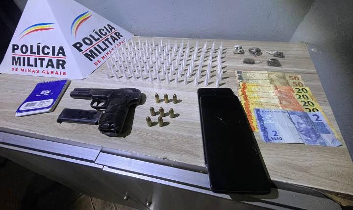 Homem é preso na BR-146 em Araxá com cocaína, maconha, pistola e motocicleta adulterada dentro de ônibus vindo de SP