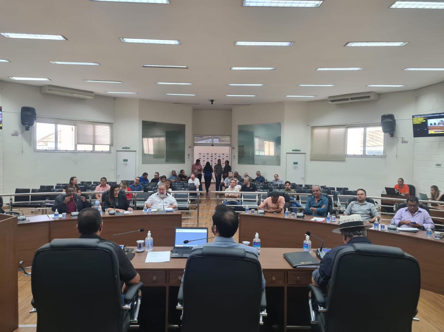Vereadores aprovam seis Projetos de Lei e um Projeto de Resolução