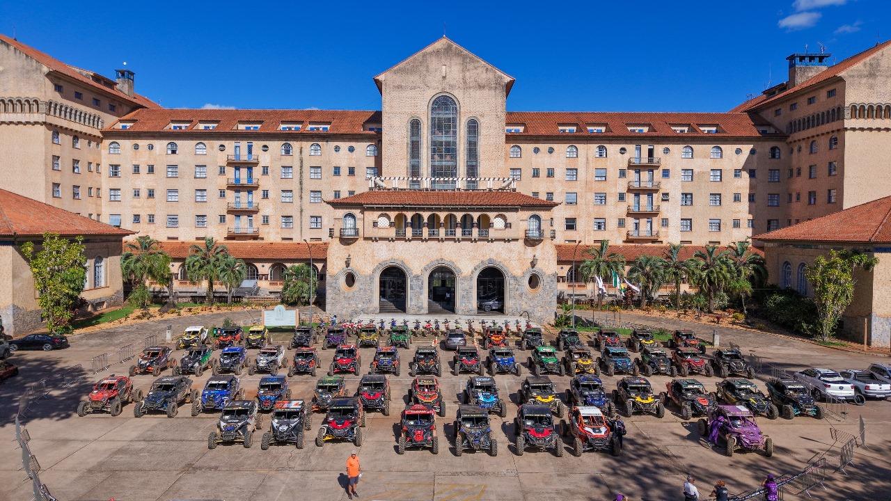 Araxá - Depois de três dias de disputas, os campeões subiram ao pódio do Rally Minas Brasil