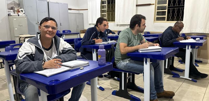 Atendimento especializado da EJA em Araxá se torna referência na inclusão educacional