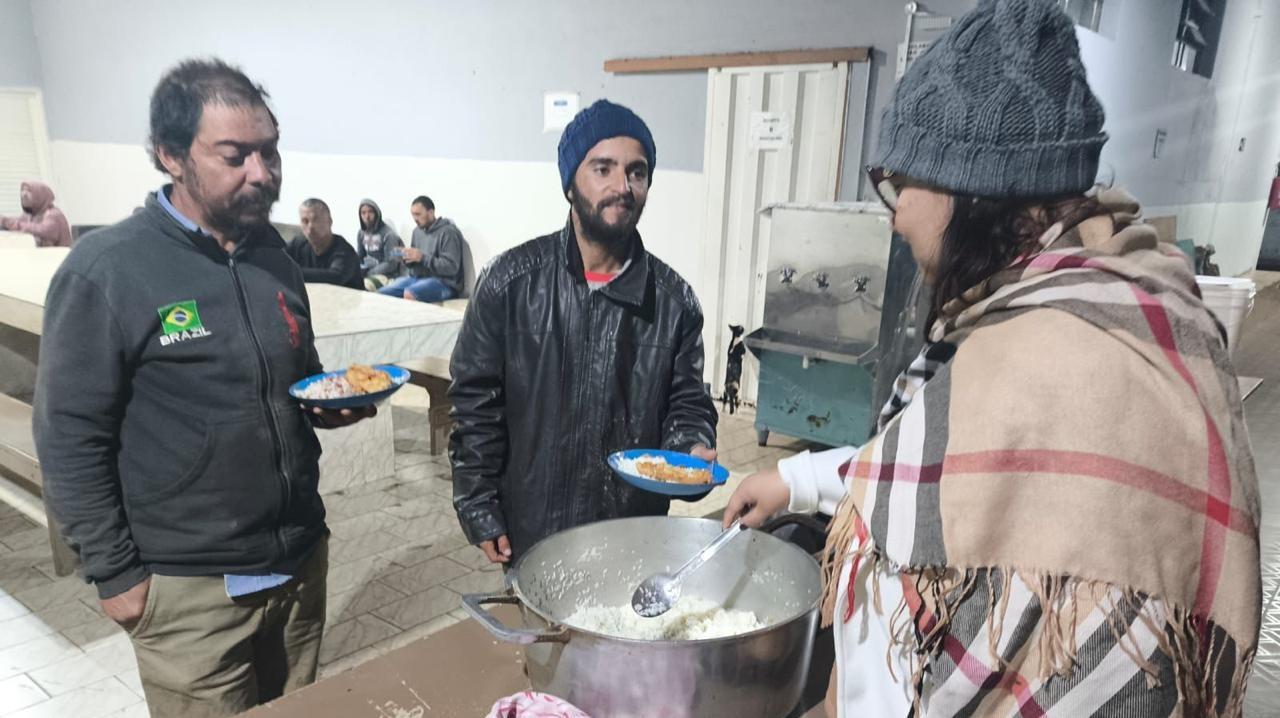 Araxá reforça atenção à população em situação de rua com serviço de acolhimento e abordagem social