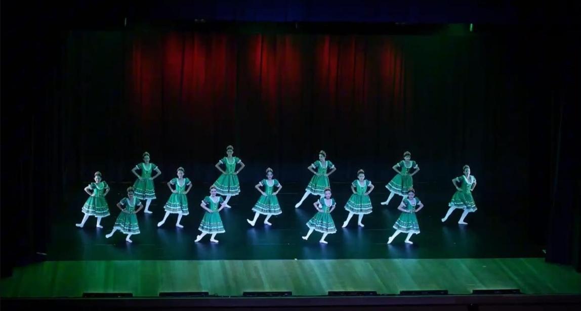 Colégio São Domingos estreia no Dançaraxá e conquista três premiações