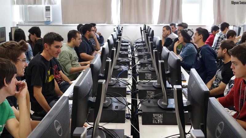Sistema Fecomércio MG oferece mais de 250 vagas em cursos gratuitos de qualificação profissional em Araxá