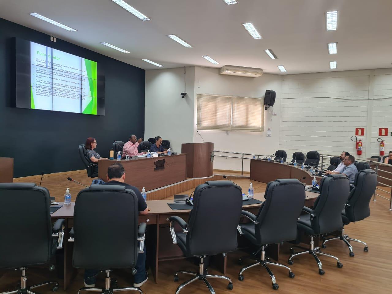 Audiência Pública discute Política Municipal de Gestão de Resíduos Sólidos