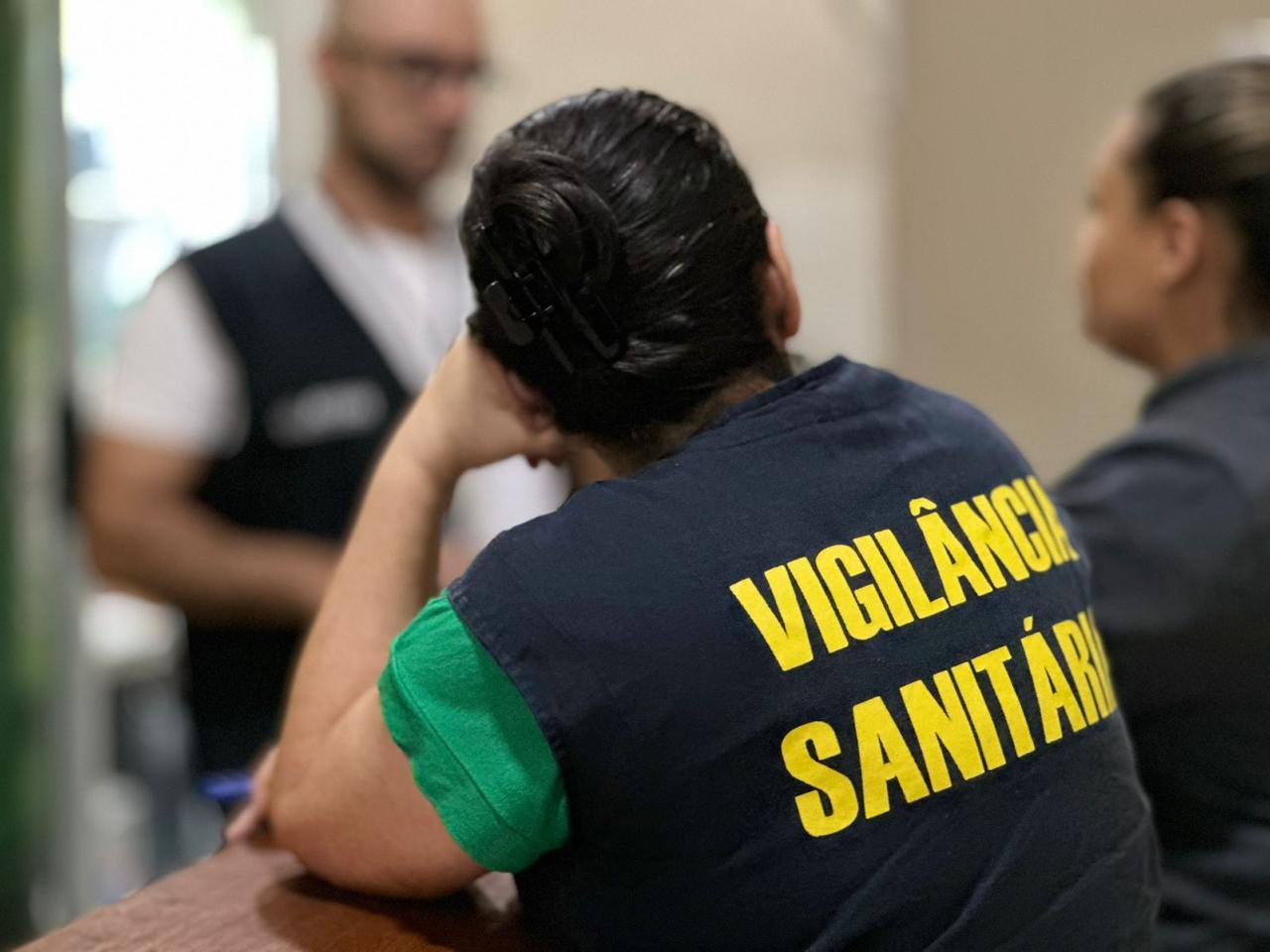 Operação conjunta fiscaliza segurança, alvarás e condições sanitárias em bares de Araxá