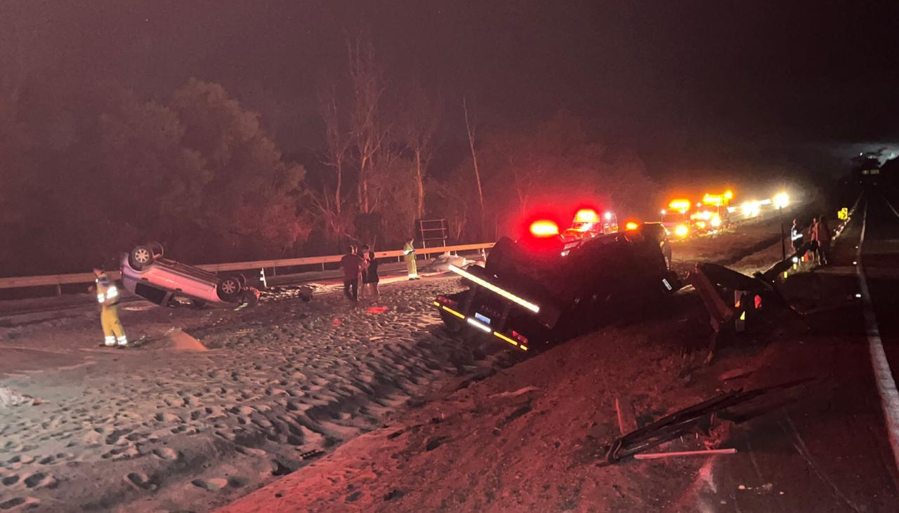 Caminhoneiro morre em acidente na BR-262