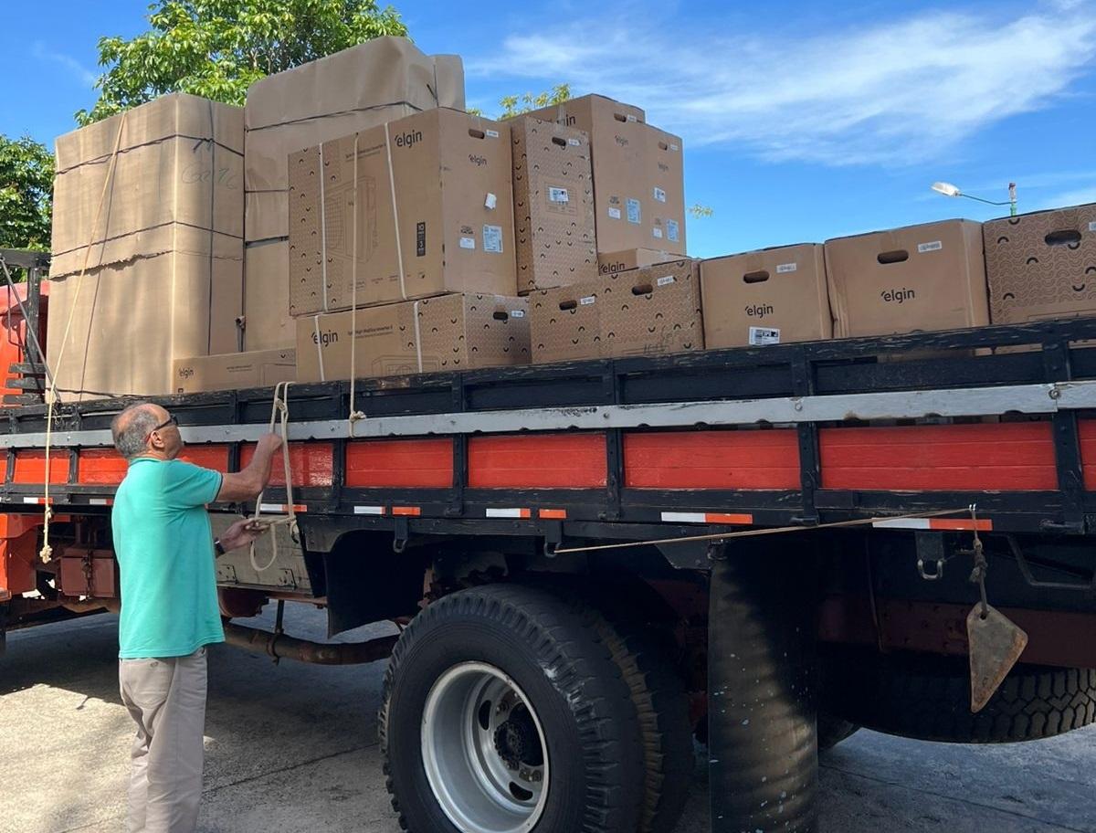 Prefeitura de Araxá inicia entrega de novos equipamentos para escolas do Tempo Integral