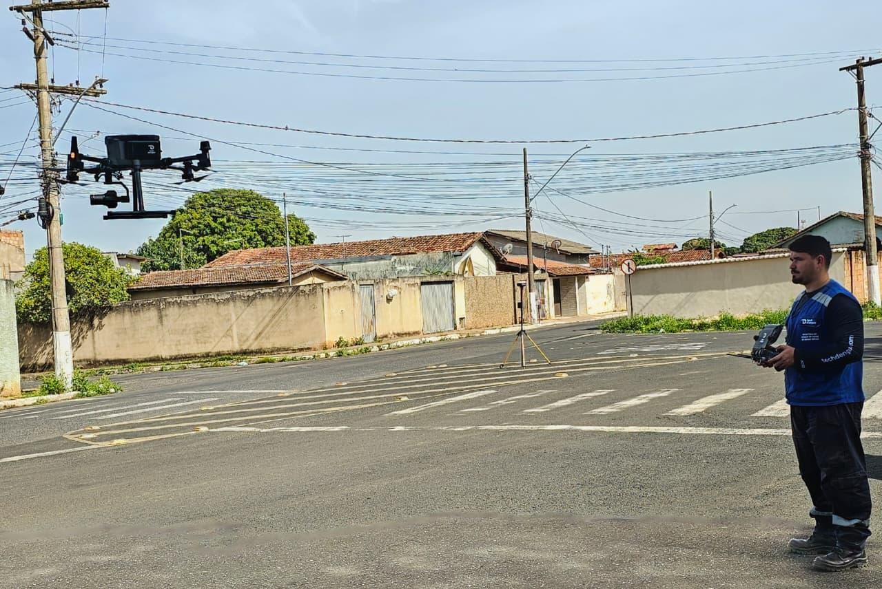 Araxá recebe nova etapa de sobrevoos por drones no combate à dengue