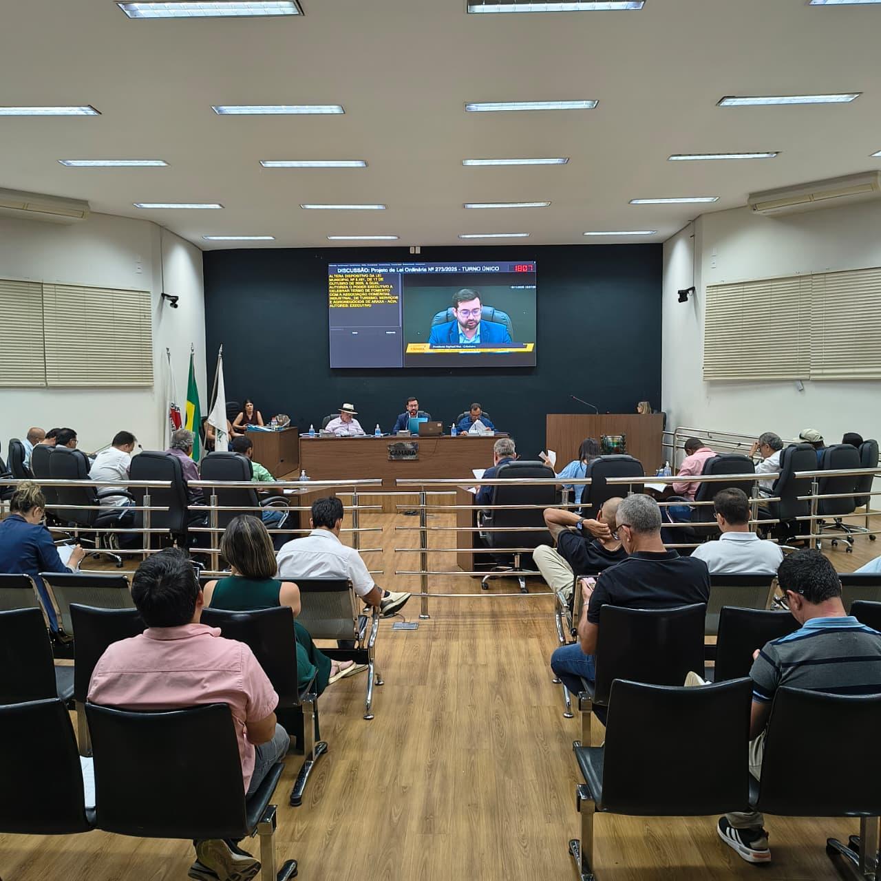 Vereadores aprovam 11 Projetos de Lei e reforça investimentos sociais e educacionais