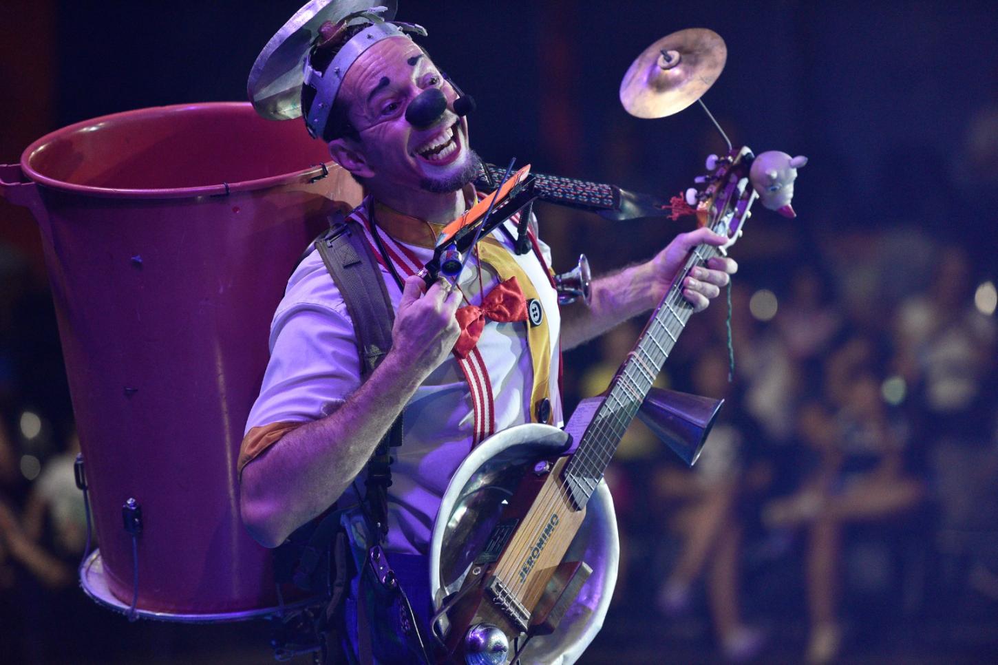 MÚSICA E CULTURA CELEBRAM A PAIXÃO PELOS AUTOMOVEIS ANTIGOS EM ARAXÁ