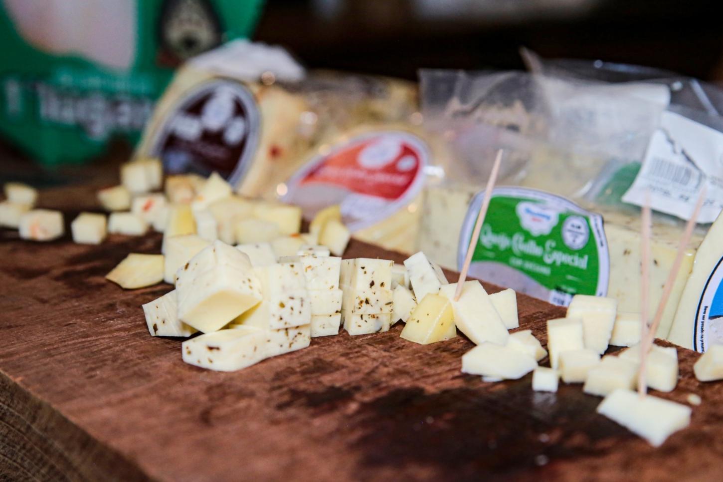 ExpoQueijo Brasil começa nesta semana com shows gratuitos e mais de 8 toneladas de queijo em Araxá
