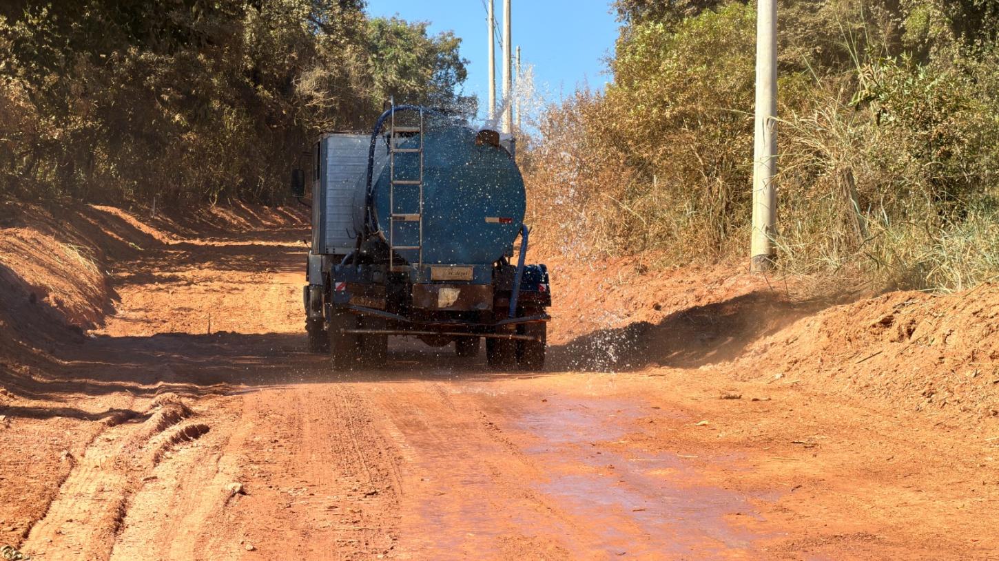 Prefeitura inicia pavimentação de acesso ao Mourão Rachado e atende demanda histórica da região