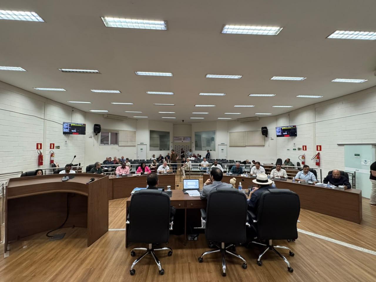 Câmara aprova onze Projetos de Lei na última Reunião de junho