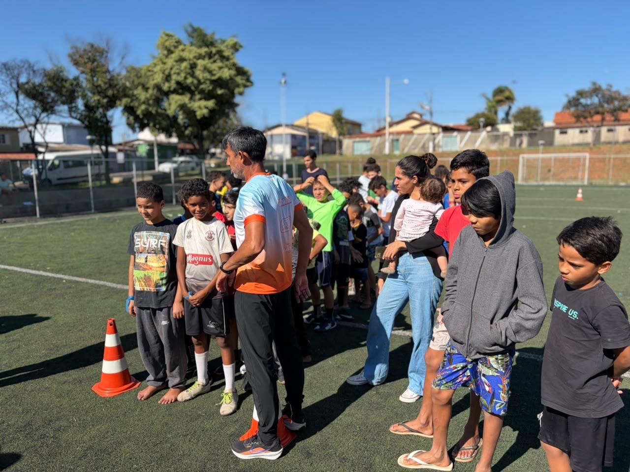 Gincana de Férias garante diversão para crianças na Praça da Juventude