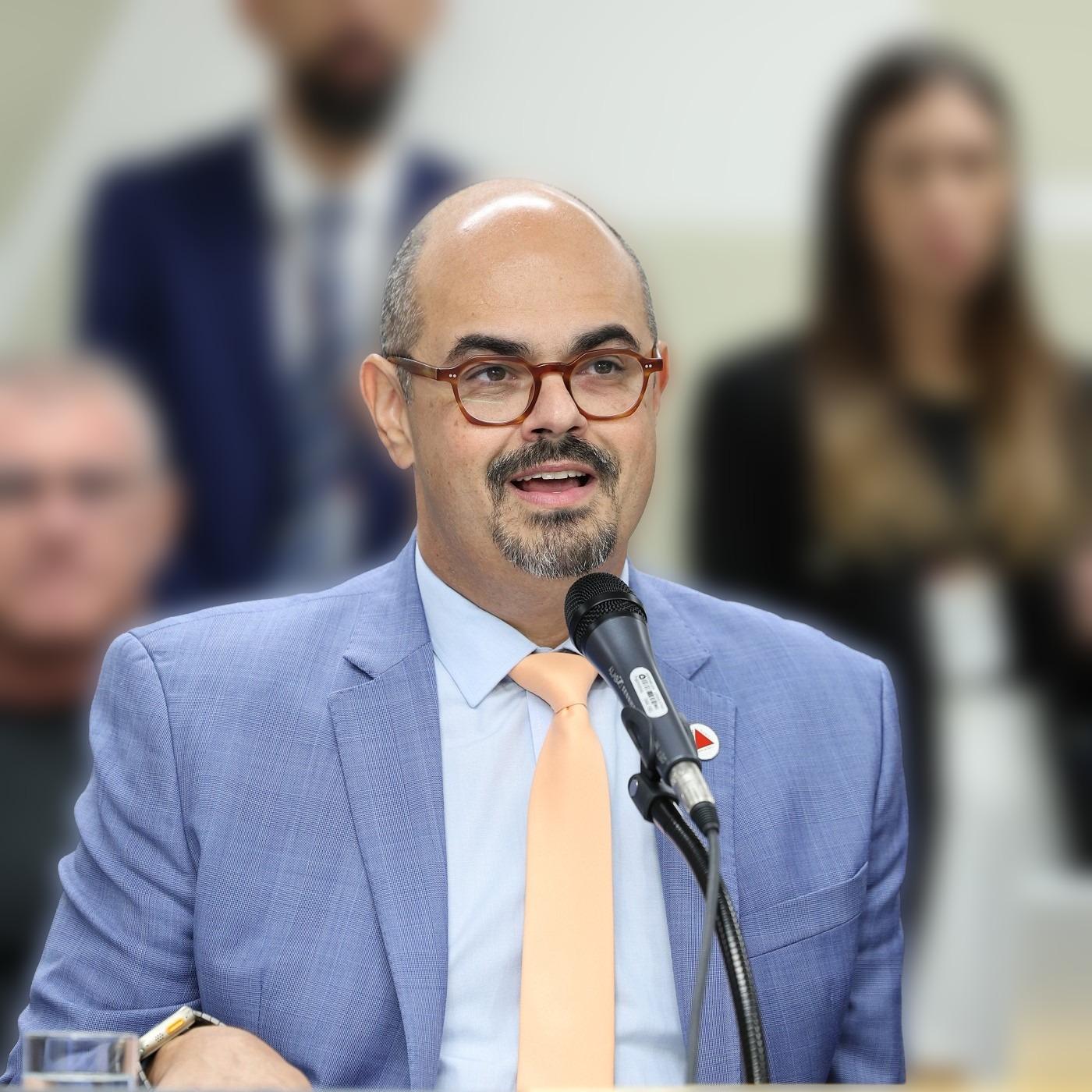 Mateus Simões cumpre primeira agenda de campanha em Araxá nesta segunda-feira