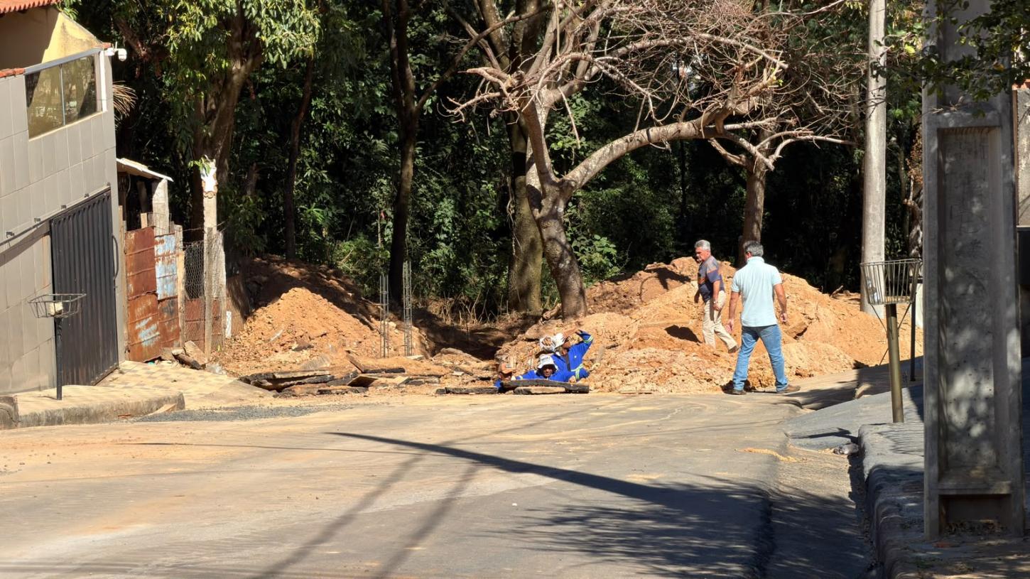 Prefeitura de Araxá inicia obras de recuperação de erosão no bairro Boa Vista