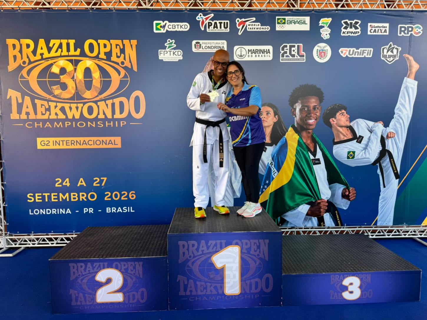 ARAXÁ DOMINA O PÓDIO EM LONDRINA: OUROS NO TAEKWONDO E TROFÉUS NA CORRIDA