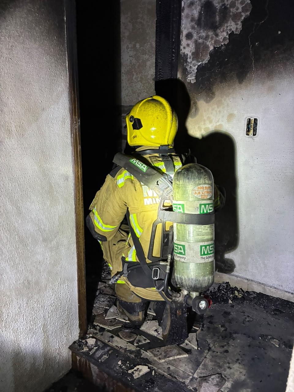 Incêndio que pode ter sido provocado com combustível deixa três feridos em Araxá