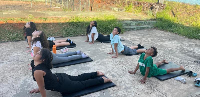 Vida em Movimento transforma rotina de crianças com esporte, inclusão e reabilitação em Araxá