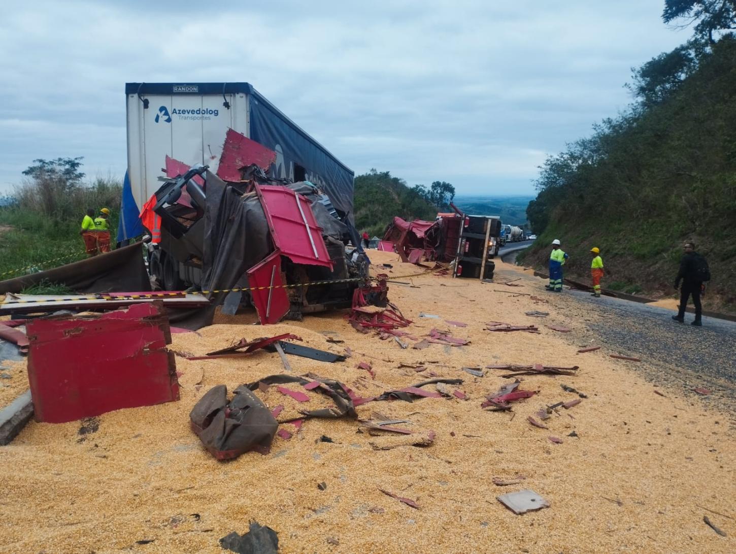 Acidente envolvendo carrtetas deixa um morto na BR-262