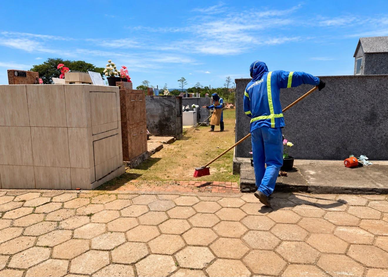 Cemitérios de Araxá se preparam para receber cerca de 30 mil visitantes no Dia de Finados