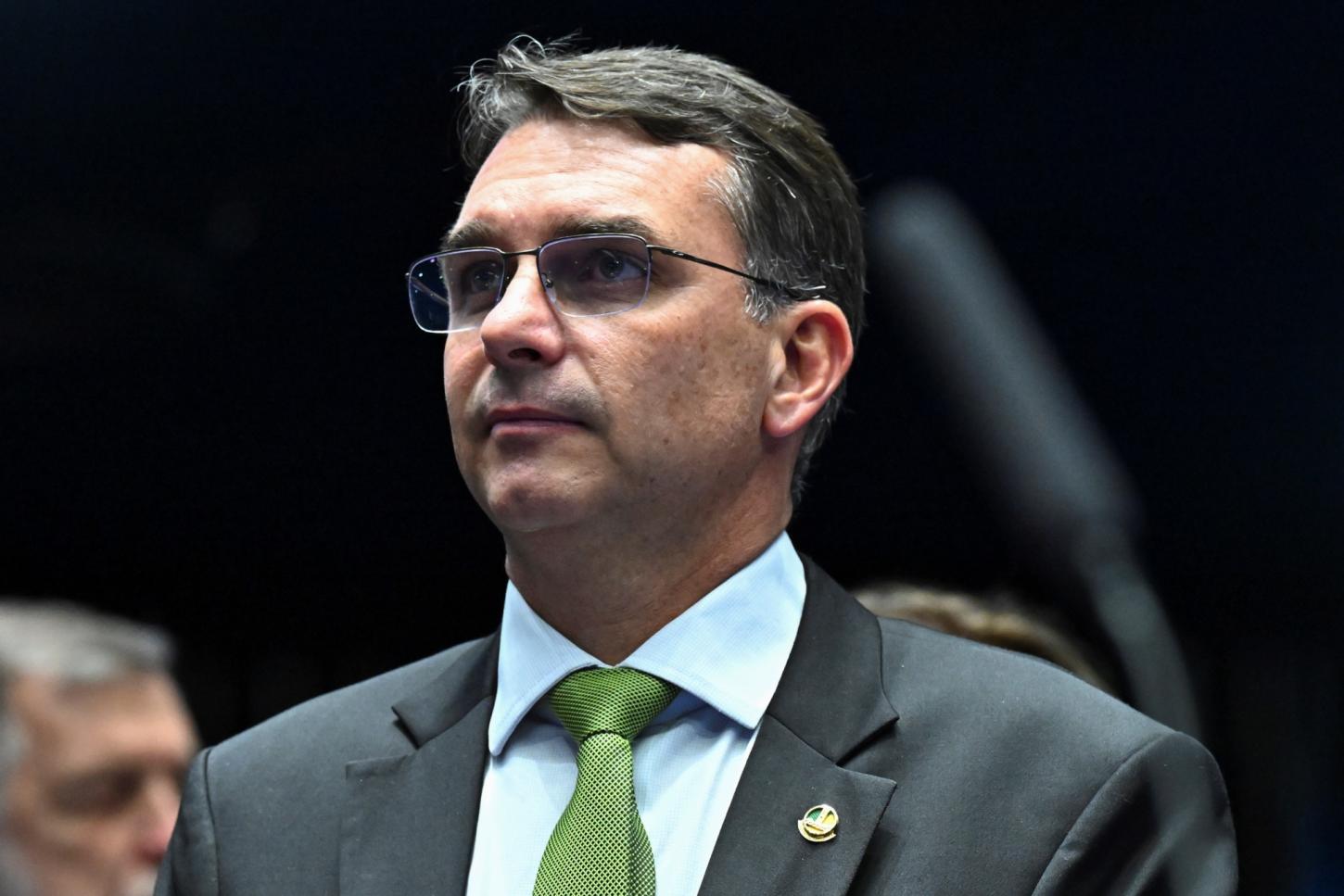 Flávio Bolsonaro vence segundo turno em Araxá com 55,61% dos votos