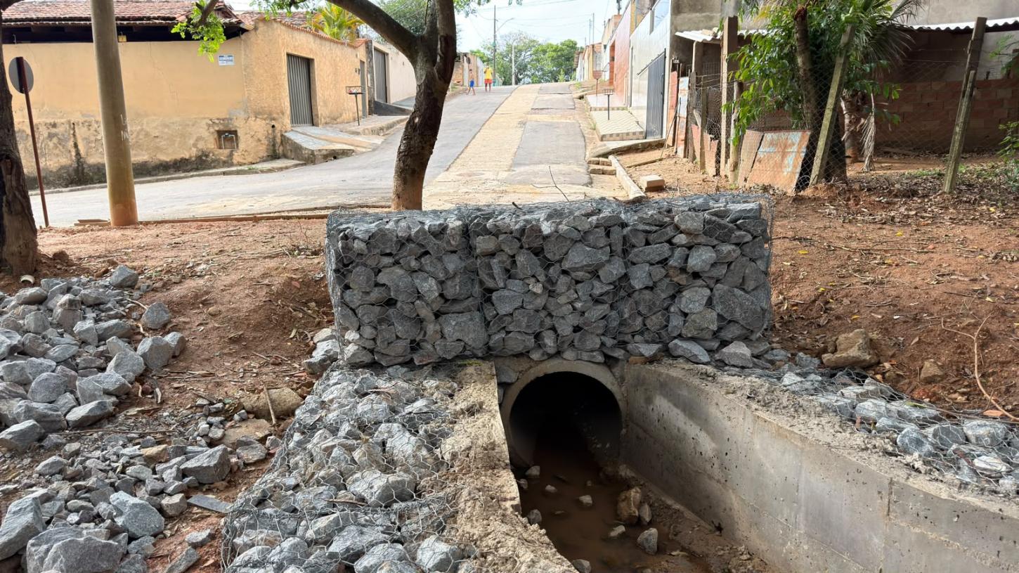 Obra de recuperação de erosão no bairro Boa Vista chega a quase 50% de execução