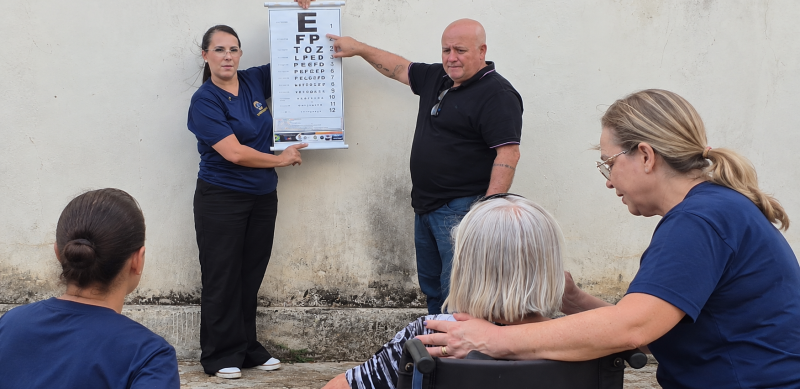 Parceria entre Prefeitura de Araxá e Lions Clube vai oferecer atendimento oftalmológico e óculos gratuitos a idosos