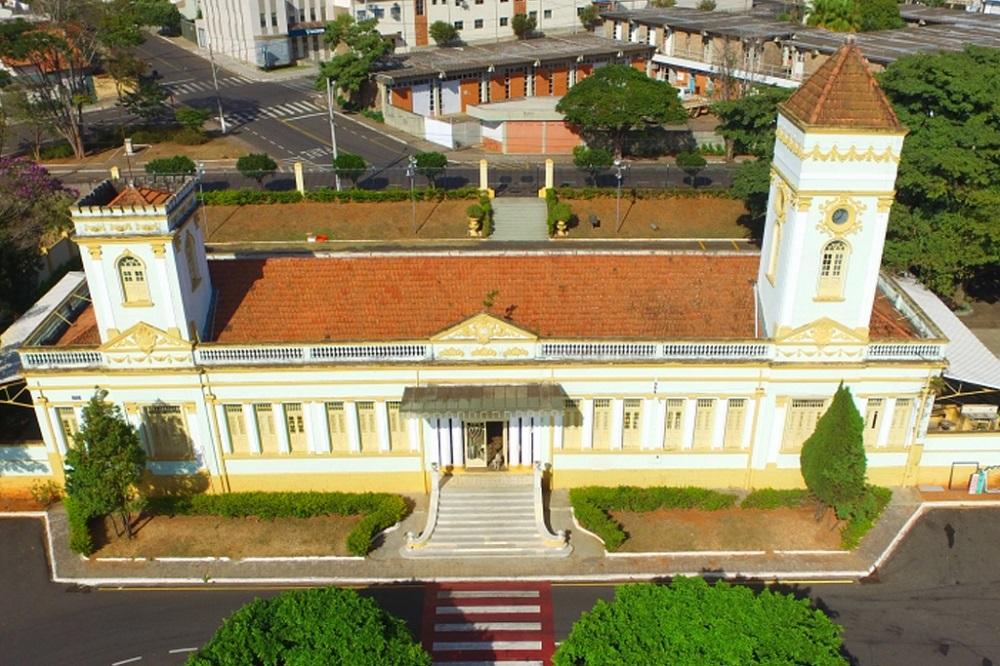 Patrimônio de Araxá, prédio da Fundação Cultural Calmon Barreto completa 100 anos em 2026
