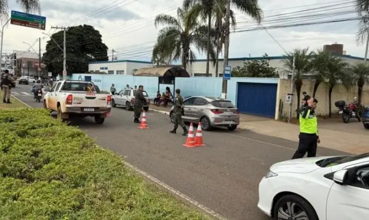 Campanha Maio Amarelo mobiliza mais de 1.500 pessoas em ações de conscientização no trânsito em Araxá