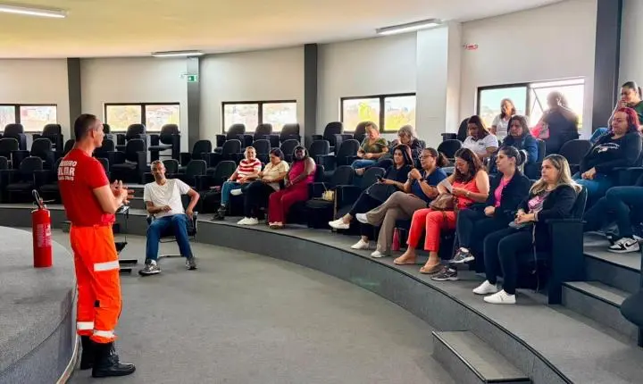  Capacitação prepara profissionais da Educação de Araxá para agir em situações de emergência