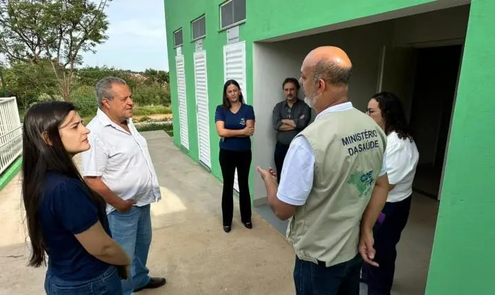 Comitiva do Ministério da Saúde vistoria obras da ESF Mangabeiras e do Caps AD em Araxá