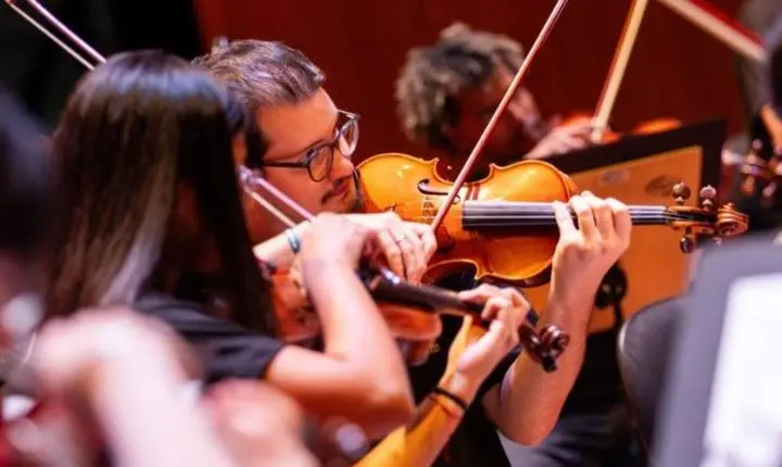 Conheça a Academia Jovem Concertante, que reúne músicos de 18 estados em Araxá