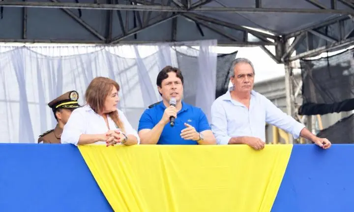 Desfile Cívico-Militar reúne cerca de 15 mil pessoas e encerra Semana da Pátria em Araxá