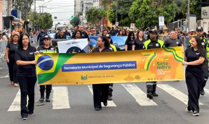 Desfile Cívico-Militar reúne cerca de 15 mil pessoas e encerra Semana da Pátria em Araxá