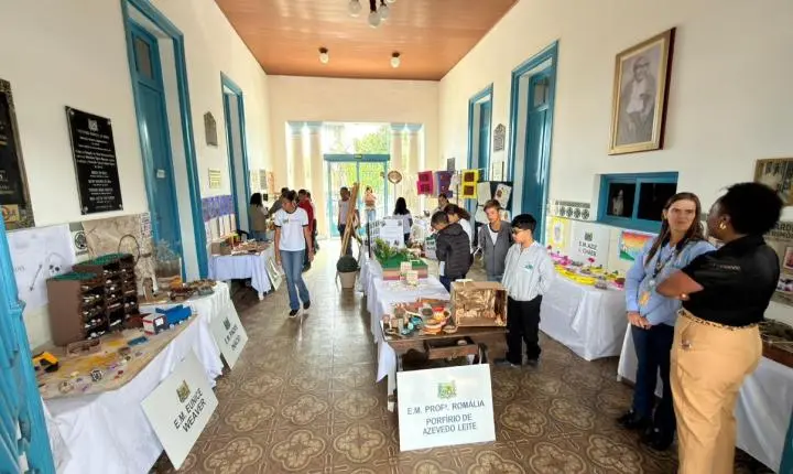 Exposição “Território em Camadas” apresenta história arqueológica de Araxá e trabalhos de alunos da rede pública