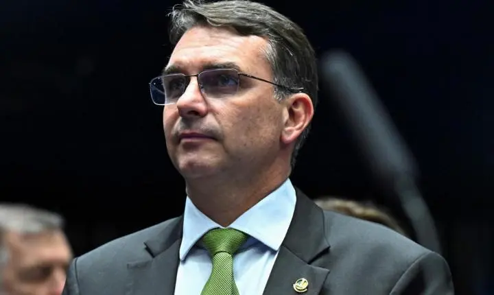 Flávio Bolsonaro vence segundo turno em Araxá com 55,61% dos votos
