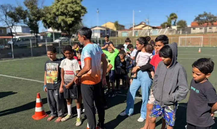 Gincana de Férias garante diversão para crianças na Praça da Juventude