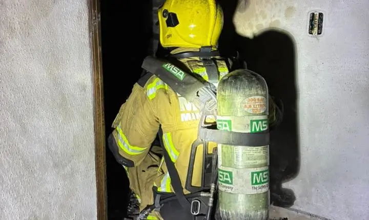 Incêndio que pode ter sido provocado com combustível deixa três feridos em Araxá
