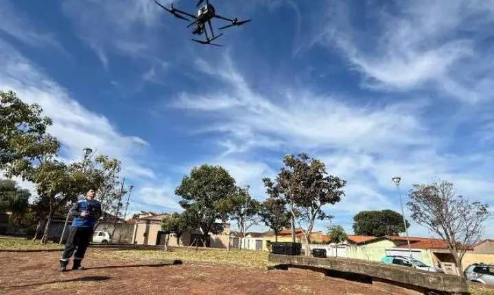 Monitoramento por drones alcança mais de 8 mil possíveis criadouros e reforça combate à dengue em Araxá
