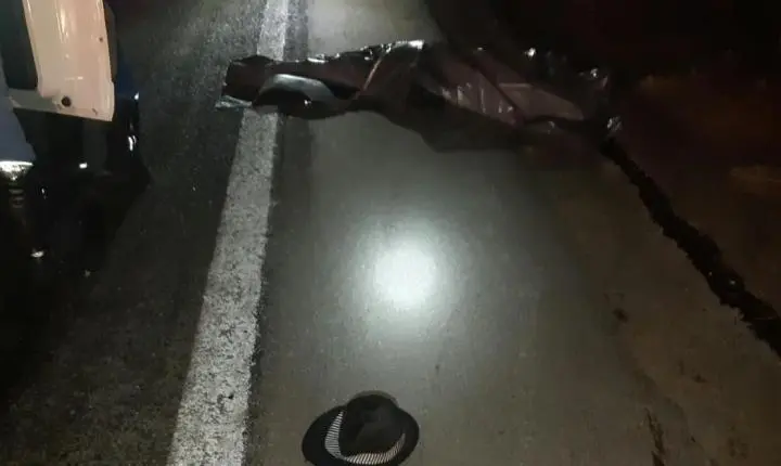 Pedestre morre atropelado na BR-262 e motorista foge