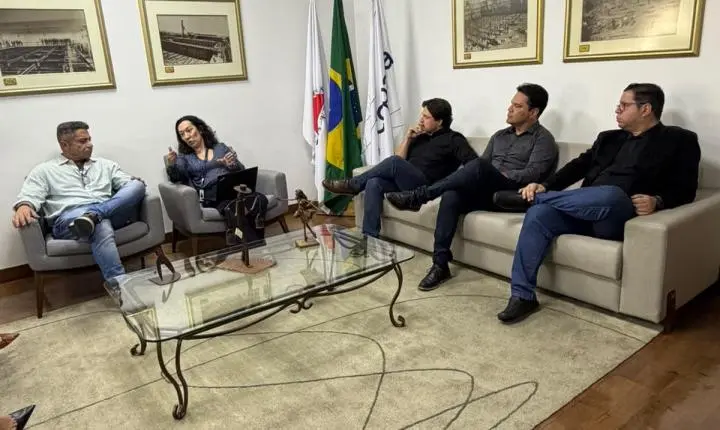 Prefeitura de Araxá discute investimentos e melhorias no saneamento em reunião com a Copasa