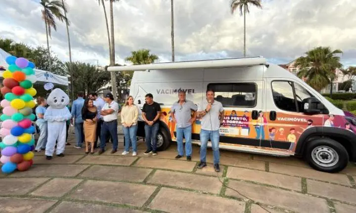 Prefeitura de Araxá inaugura o Vacimóvel para ampliar acesso da população à vacinação