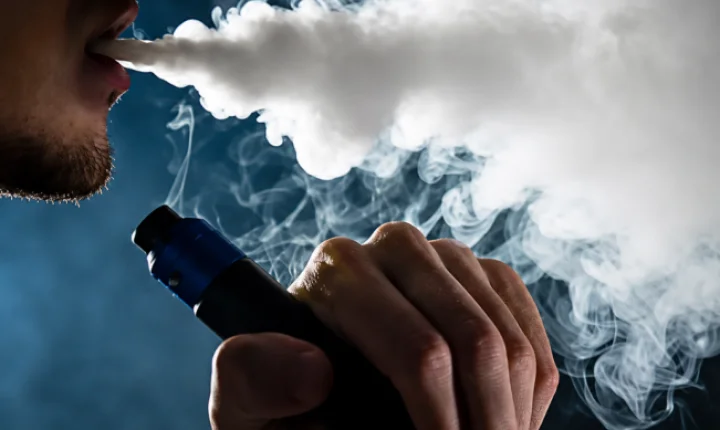 Prefeitura de Araxá oferece tratamento gratuito para quem quer parar de fumar; uso de vapes preocupa especialistas