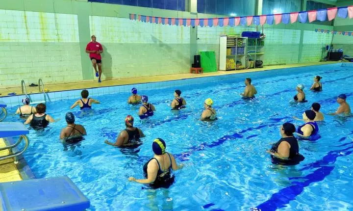 Prefeitura divulga lista de inscritos no Hidro40+; participantes devem conferir cadastro para acompanhar as aulas