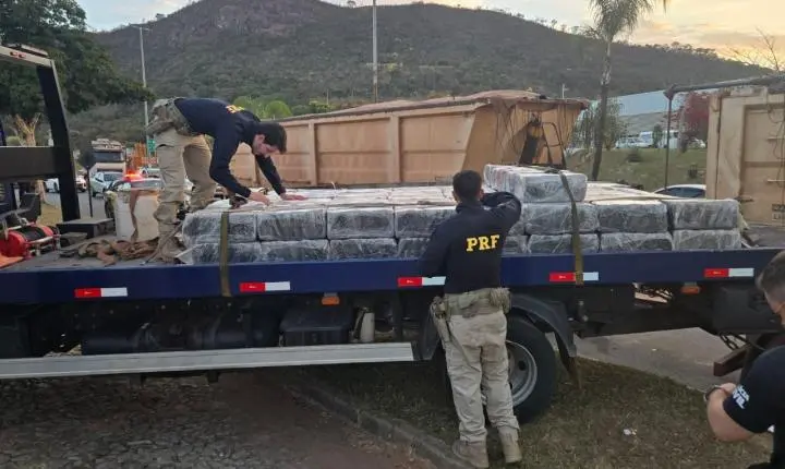 PRF apreende cerca de 2 toneladas de maconha escondidas em carga de minério na BR-262