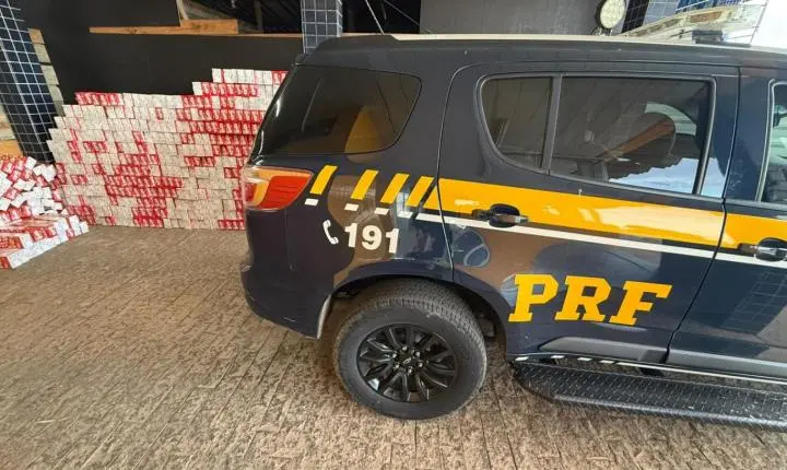 PRF FLAGRA TRANSPORTE IRREGULAR DE MAIS DE 700 CAIXAS DE FOGOS DE ARTIFÍCIO NA BR-262