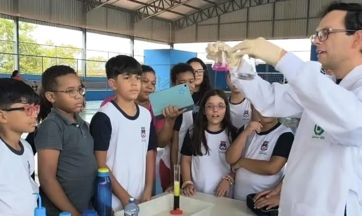 Programação infantojuvenil do Fliaraxá fortalece vínculo com estudantes e comunidade escolar