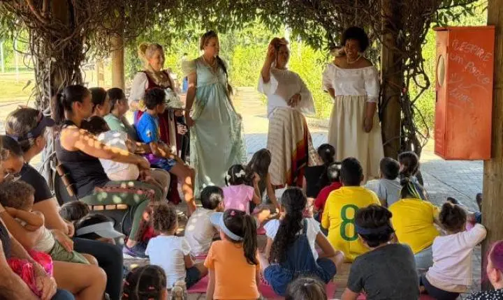 Projeto Museus em Movimento reúne 70 crianças em tarde de atividades no Parque do Cristo