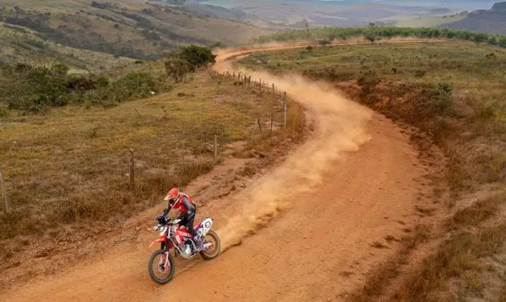 Rally Minas Brasil foi um verdadeiro teste de rally raid para homens e máquinas